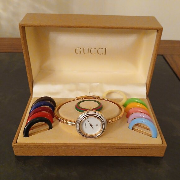 Gucci Vintage Bangle Watch w/ 12 Interchangeable Bezels - Picture 1 of 12